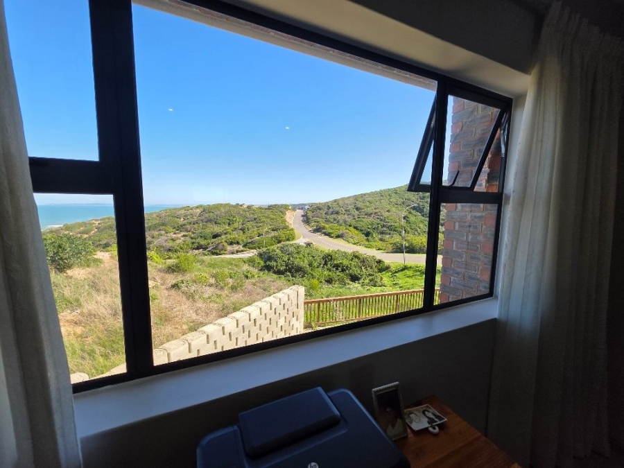 4 Bedroom Property for Sale in Dana Bay Western Cape